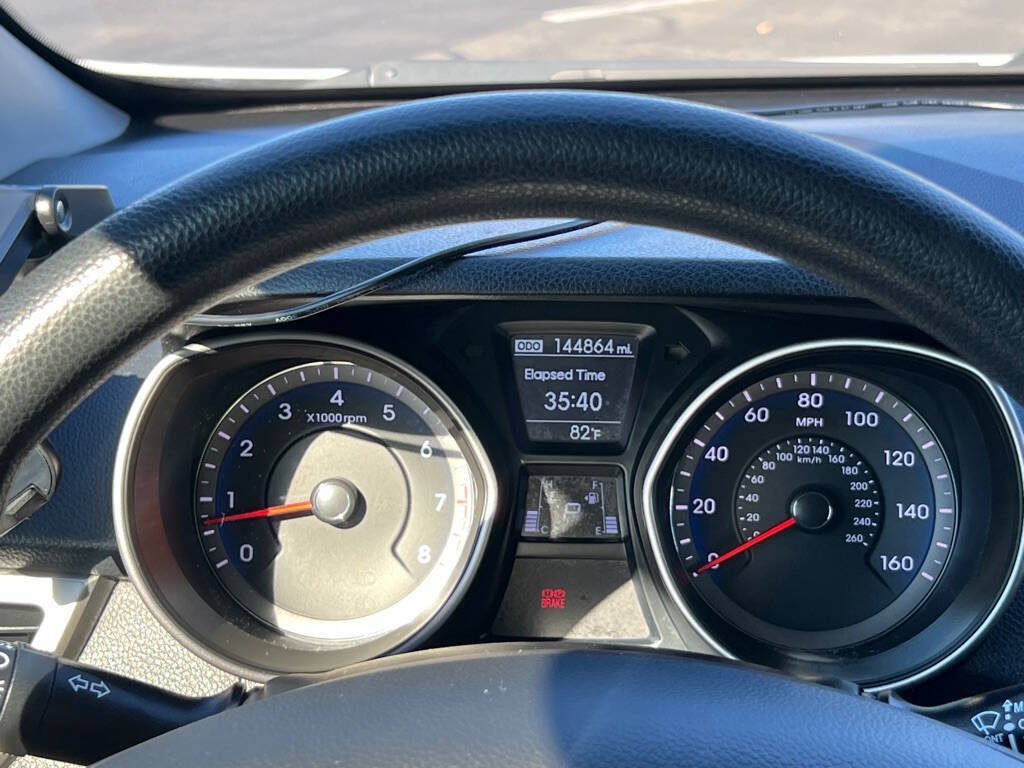 Used 2016 Hyundai Elantra GT FWD image 14