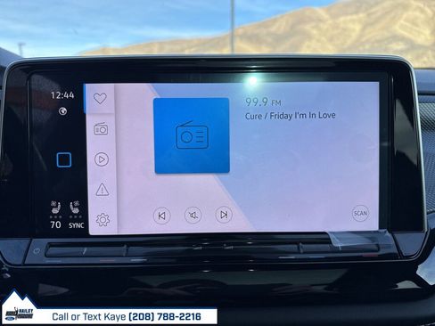 Used 2024 Volkswagen Atlas Cross Sport SEL Premium R-Line image 29