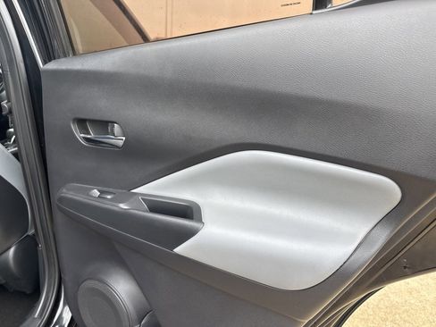 Certified 2023 Nissan Kicks SR w/ SR Premium Package image 14