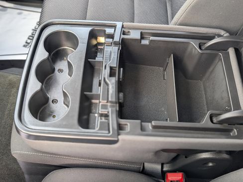 Used 2018 Chevrolet Silverado 1500 LT w/ All Star Edition image 25