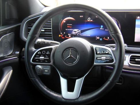 Used 2020 Mercedes-Benz GLE 350 w/ Premium Package image 11