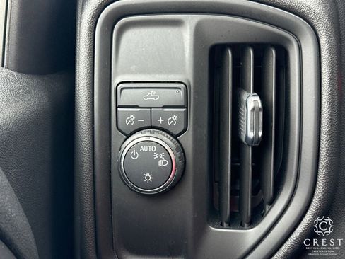 Used 2022 Chevrolet Silverado 1500 Custom image 21