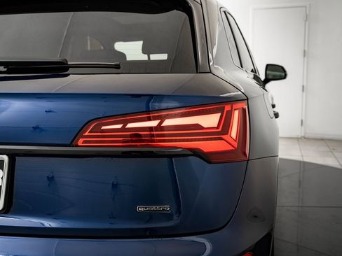 Certified 2025 Audi Q5 2.0T Premium w/ Convenience Plus Package image 9