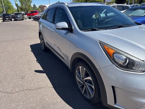Used 2018 Kia Niro Touring image 6
