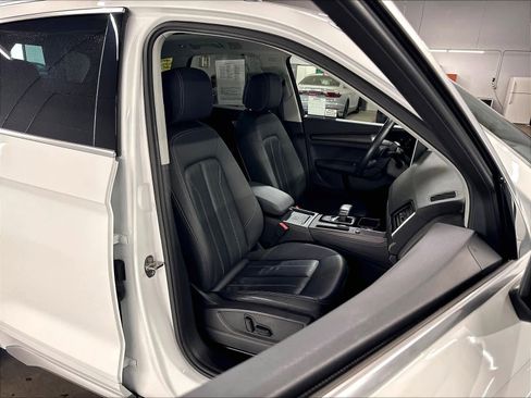 Used 2021 Audi Q5 2.0T Premium Plus w/ Premium Plus Package AWD/4WD image 10