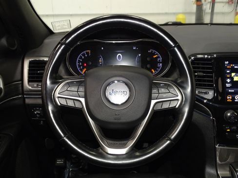 Used 2021 Jeep Grand Cherokee Limited image 23