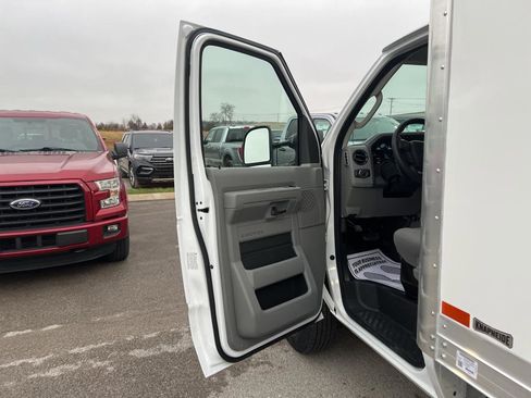 New 2025 Ford E-350 and Econoline 350 Super Duty w/ Power Equipment Group image 15