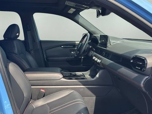 Used 2024 Honda Pilot TrailSport image 13