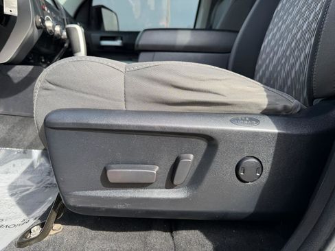 Used 2019 Toyota Tundra SR5 w/ SR5 Upgrade Package image 36