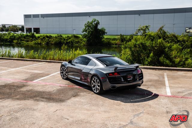 Used 2011 Audi R8 V10 AWD/4WD image 54