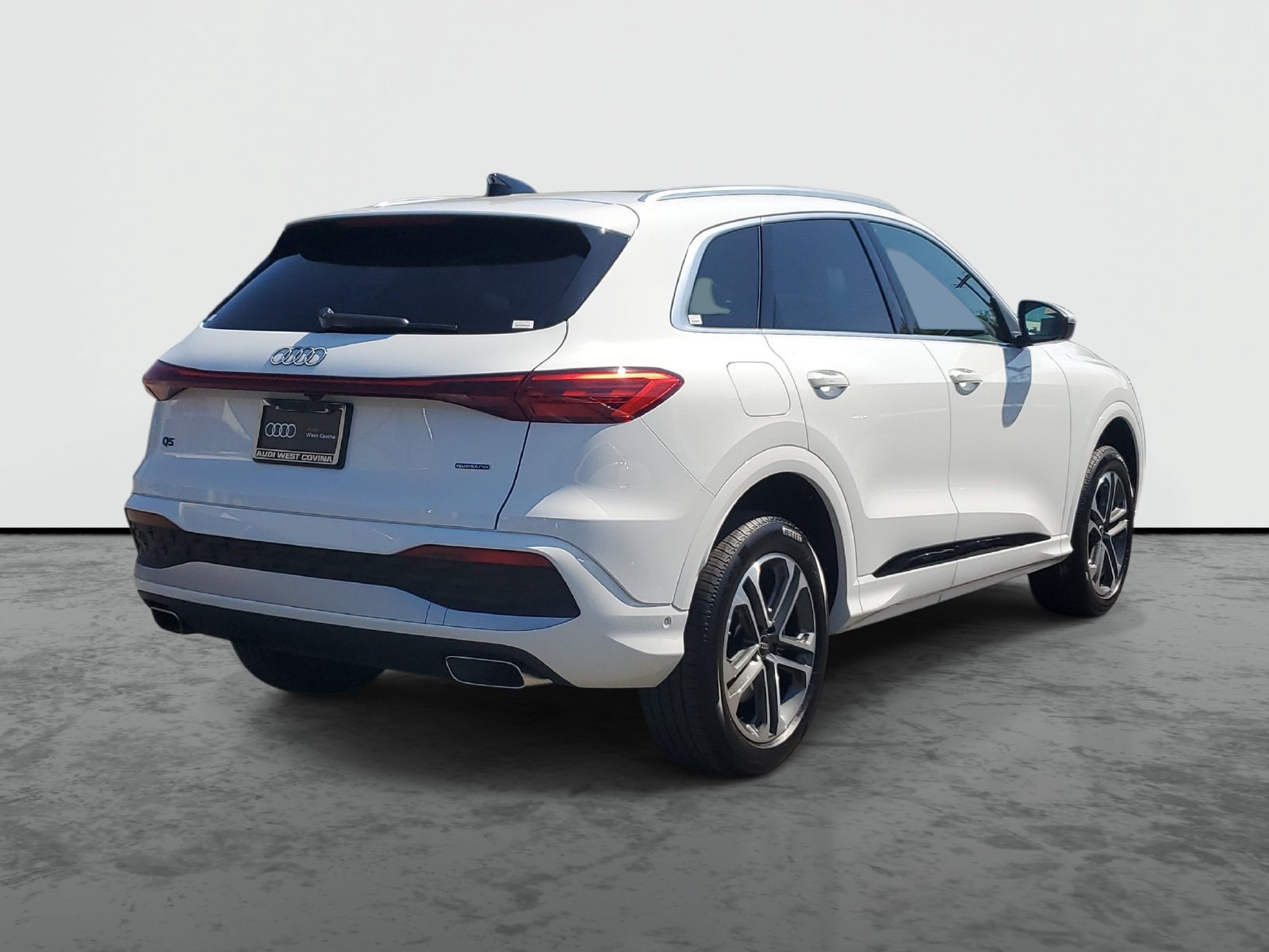 New 2026 Audi Q5 Premium AWD/4WD image 4