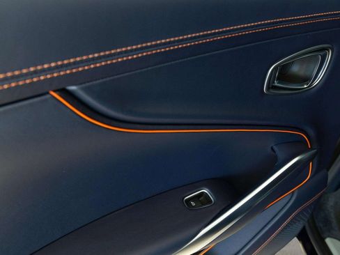 New 2026 Aston Martin DBX S image 39