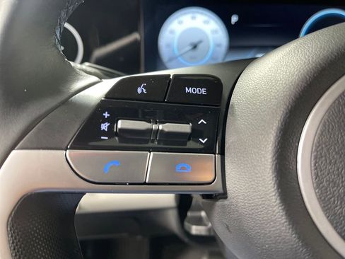 Certified 2023 Hyundai Elantra Limited image 30