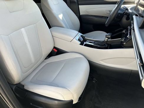 Used 2025 Hyundai Tucson SEL FWD image 11