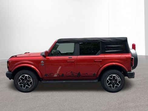 Used 2023 Ford Bronco Outer Banks AWD/4WD image 1