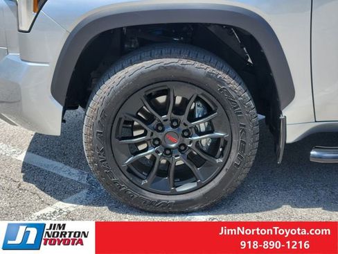 Used 2025 Toyota Tundra Limited w/ TRD Off-Road Package AWD/4WD image 13