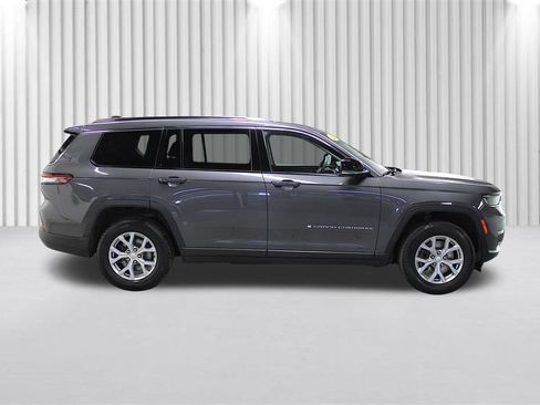 Certified 2023 Jeep Grand Cherokee L Limited AWD/4WD image 2