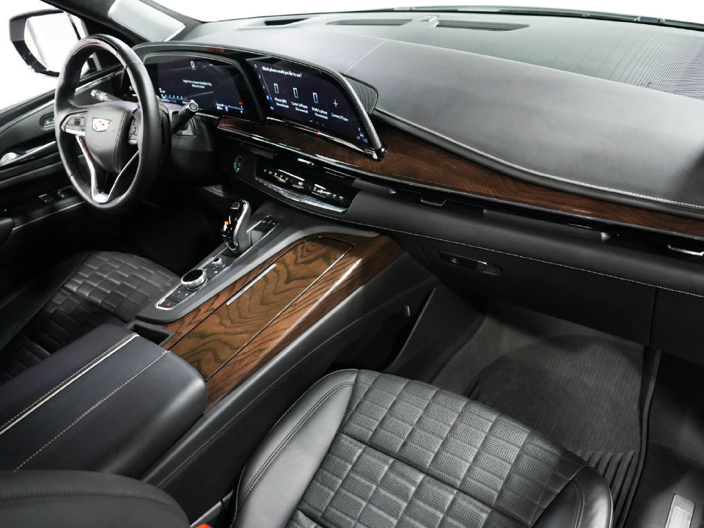 Used 2024 Cadillac Escalade Sport Platinum w/ LPO, Floor Liner Package AWD/4WD image 42