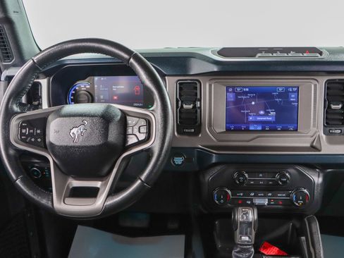 Used 2022 Ford Bronco Outer Banks image 18