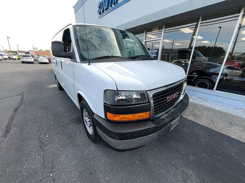 Used 2017 GMC Savana 2500 Work Van image 2