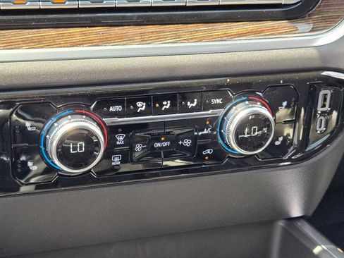 New 2026 GMC Sierra 1500 Elevation w/ Elevation Premium Package AWD/4WD image 39