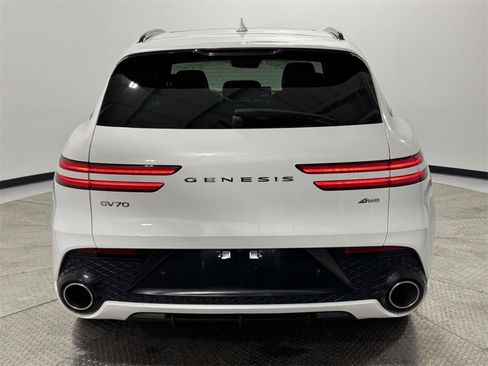 Used 2023 Genesis GV70 2.5T w/ Sport Prestige Package image 6