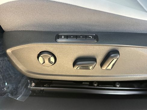 Used 2022 Volkswagen ID.4 Pro S RWD image 14