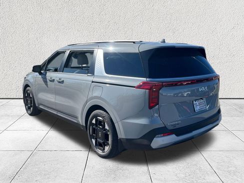 New 2026 Kia Carnival EX image 5