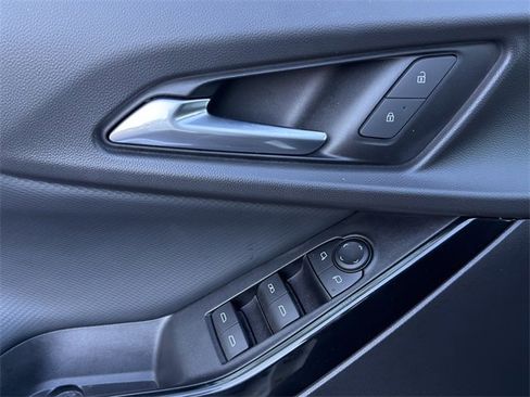 Used 2025 Chevrolet Equinox LT image 21