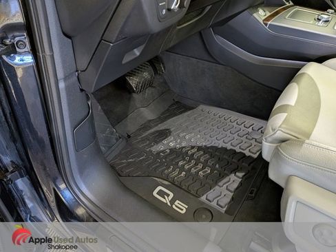 Used 2018 Audi Q5 2.0T Premium Plus w/ Premium Plus Package image 16