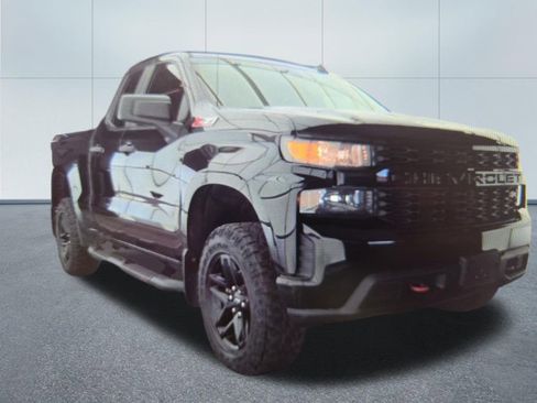 Used 2020 Chevrolet Silverado 1500 Custom Trail Boss w/ Custom Convenience Package AWD/4WD image 2
