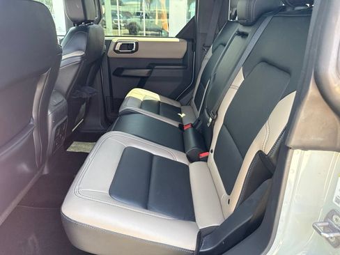 Used 2024 Ford Bronco Wildtrak AWD/4WD image 12
