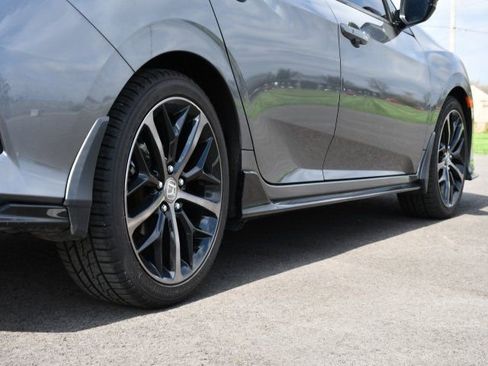 Used 2021 Honda Civic Sport image 9