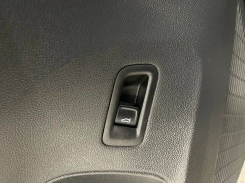 Used 2024 Volkswagen Atlas SEL AWD/4WD image 31