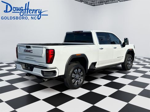 Used 2025 GMC Sierra 2500 Denali w/ Denali Reserve Package image 5