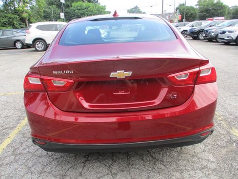 Used 2018 Chevrolet Malibu LT w/ Driver Confidence Package FWD image 17