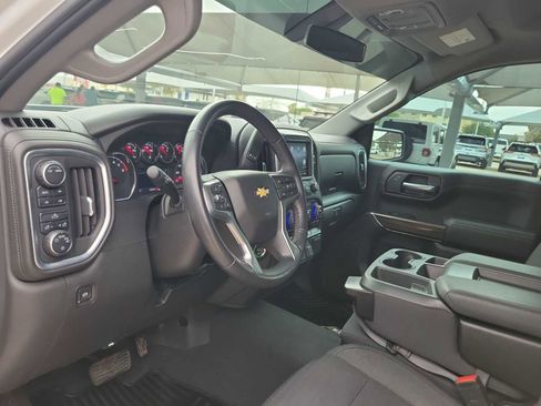 Used 2022 Chevrolet Silverado 1500 LT w/ Diesel Off-Road Package AWD/4WD image 10