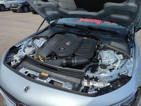 Used 2026 Mercedes-Benz CLE 300 4MATIC Cabriolet image 37