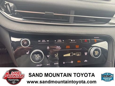 Used 2025 INFINITI QX60 Pure AWD/4WD image 23