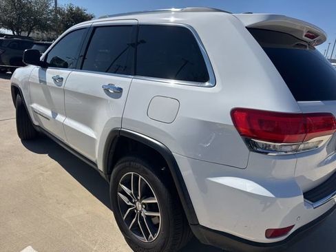 Used 2018 Jeep Grand Cherokee Limited image 4