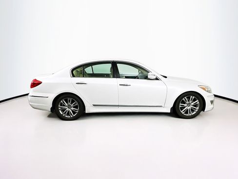 Used 2012 Hyundai Genesis 4.6 RWD image 10