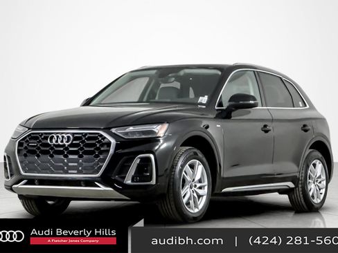 Used 2023 Audi Q5 2.0T Premium w/ Convenience Package image 1