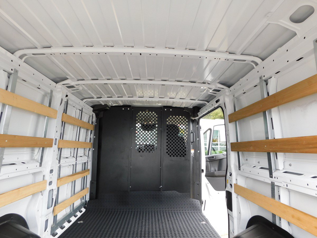 Used 2025 RAM ProMaster 2500 w/ U-Haul Equipment Group FWD image 35