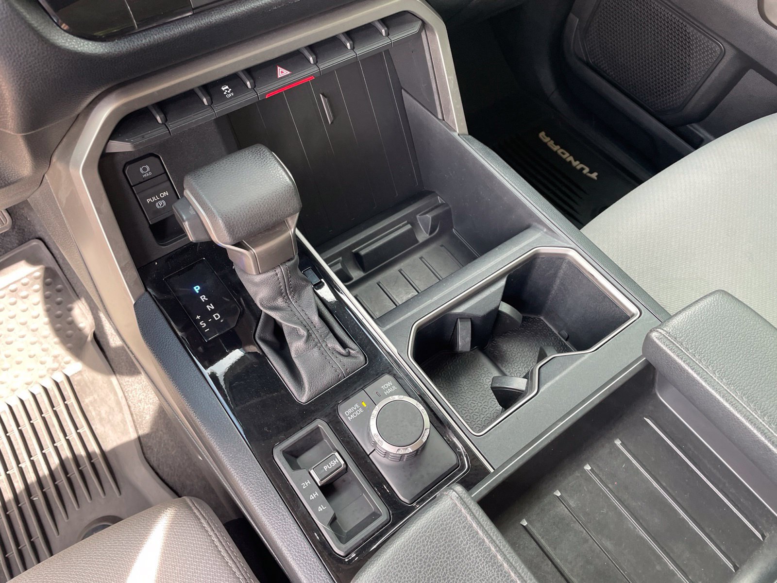 Used 2022 Toyota Tundra SR5 AWD/4WD image 22