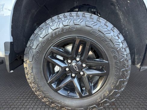 Certified 2025 Chevrolet Silverado 1500 Custom Trail Boss AWD/4WD image 10