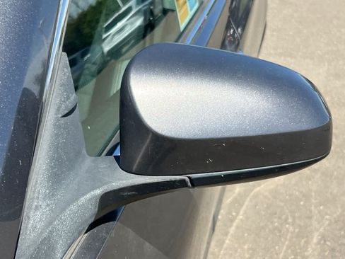 Used 2017 Toyota Camry SE FWD image 9