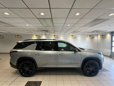 Used 2024 Chevrolet Traverse RS w/ LPO, Floor Liner Package image 3