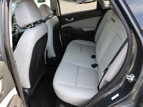 Used 2023 Hyundai Kona Limited image 20