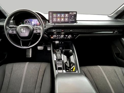 Used 2025 Honda Accord Sport image 31