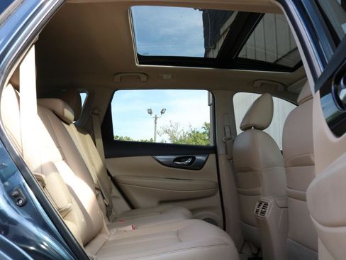 Used 2014 Nissan Rogue SL w/ SL Premium Package AWD/4WD image 36